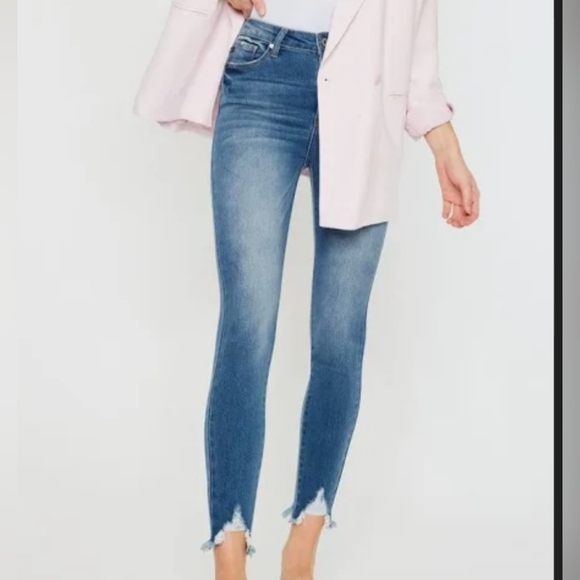 KanCan Frayed Hem Light Wash Skinny Stretchy Ankle Jeans Size 9/28 - Picture 9 of 9